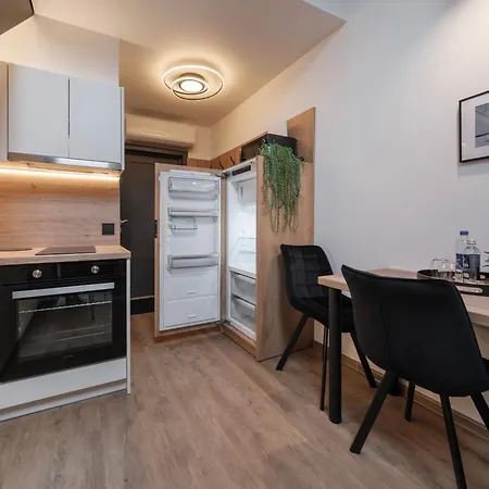 Butas-loftas Mieste, Apartman *